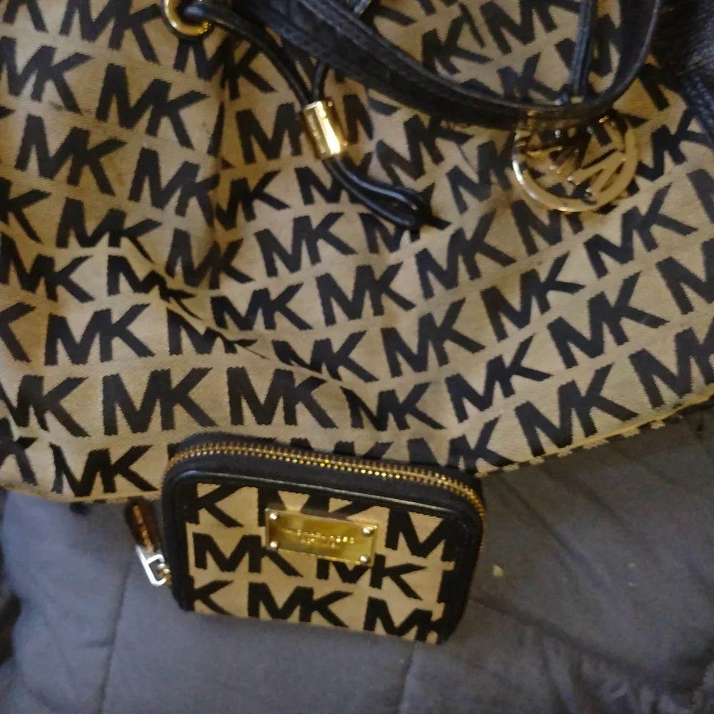 Louis Vuitton Multicolor Monogram Women's Bag - Picture 3 of 16